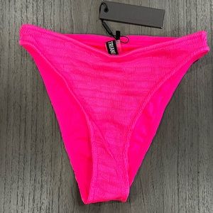 Triangl high waist bottoms cheeky style 🍑